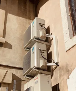 Arqua Avignon – Spécialiste climatisations, électricité et automatisme portail, garage, porte à Villeneuve-lès-Avignon